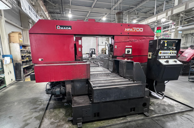 equipment_amada_700.jpg